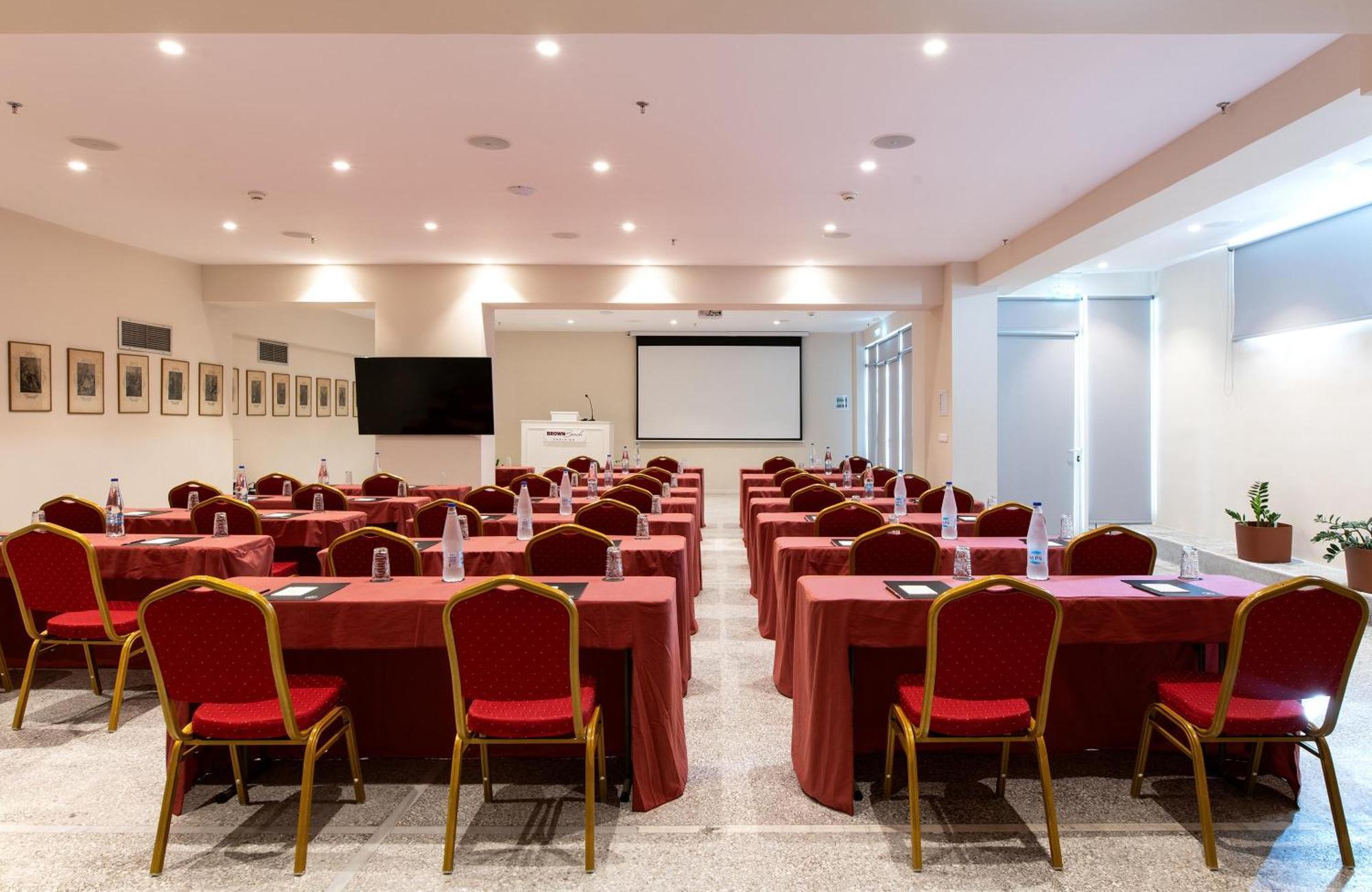 Brown Beach Chalkida Kosher Resort, A Member Of Brown Hotels Екстер'єр фото